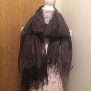 💲SALE💲💰Gray scarf